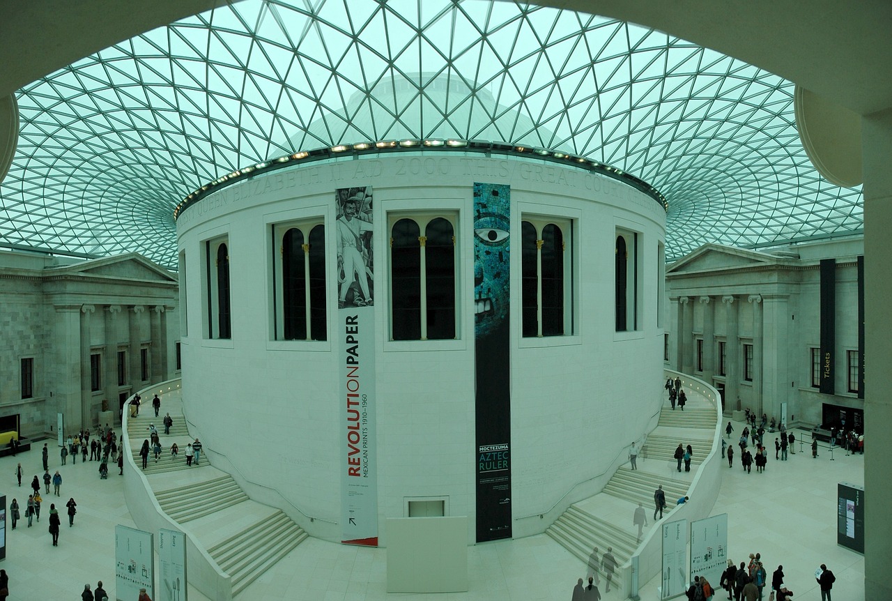 El interior del museo de ciencias naturales de Londres