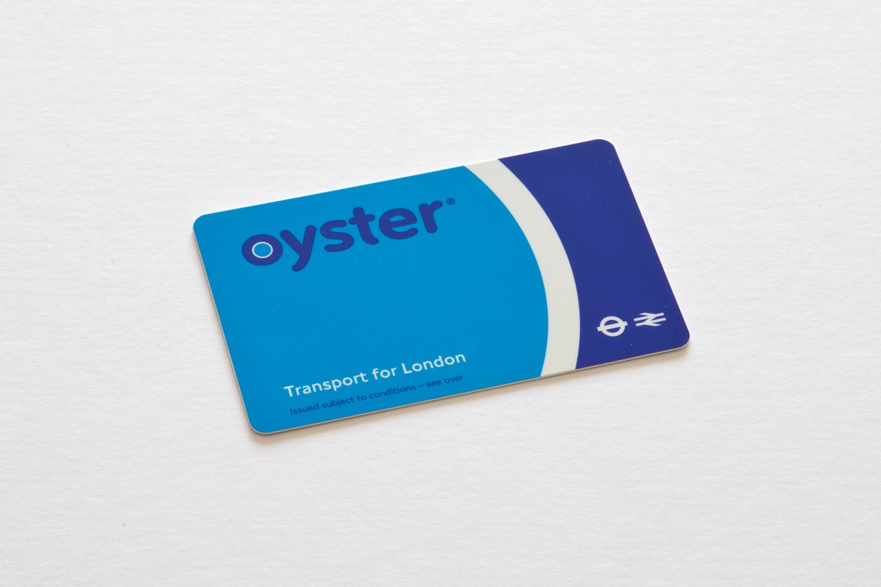 ¿Cómo saber si debo comprar la Oyster o la Travelcard